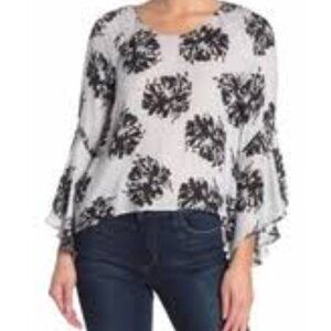 𝅺ASTR New Gray Black Sz Medium Blouse Bell Sleeve